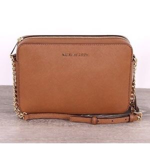 Michael Kors Bags - Michael Kors Handbag Crossbodies
Authentic 100% Michael Kors Bags - Michael Kors Handbag Crossbodies
Authentic 100%